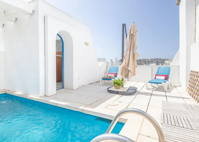 Apartament House *